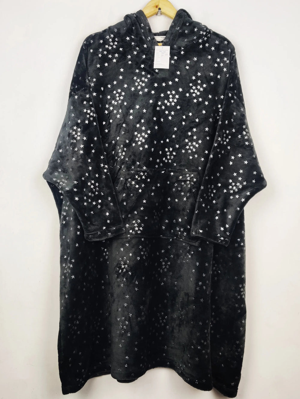 Buy online pre-used pre-loved 100% authentic & Original branded Dreaming (HH-580) available in Pakistan. Top international brands avilable.