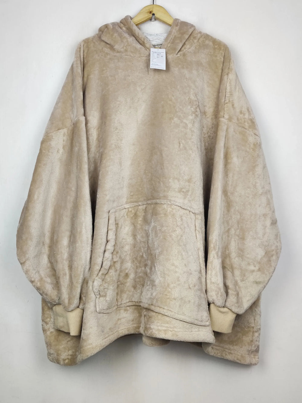 Buy online pre-used pre-loved 100% authentic & Original branded Comfy Tex (HH-619) available in Pakistan. Top international brands avilable.