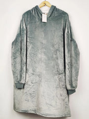 Buy online pre-used pre-loved 100% authentic & Original branded Primark (HH-628) available in Pakistan. Top international brands avilable.