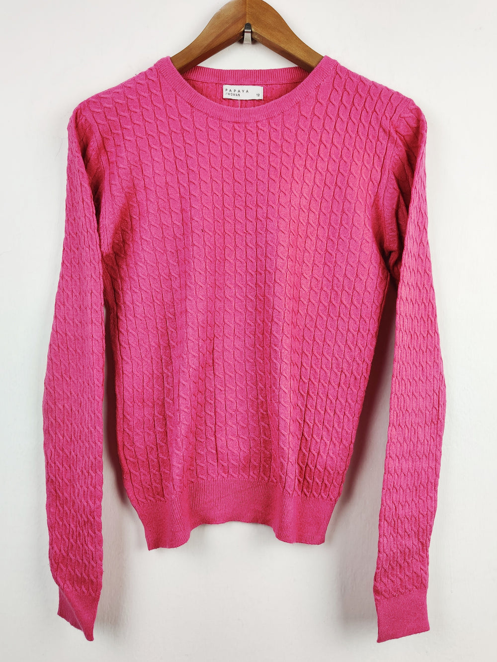 Buy online pre-used pre-loved 100% authentic & Original branded Papaya (HT-1496) available in Pakistan. Top international brands avilable.