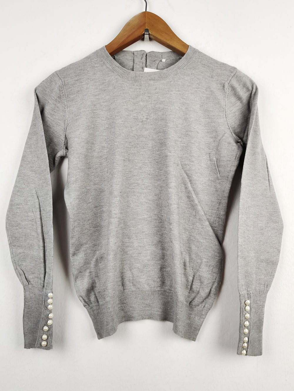 Buy online pre-used pre-loved 100% authentic & Original branded Unknown Brand (HT-1501) available in Pakistan. Top international brands avilable.