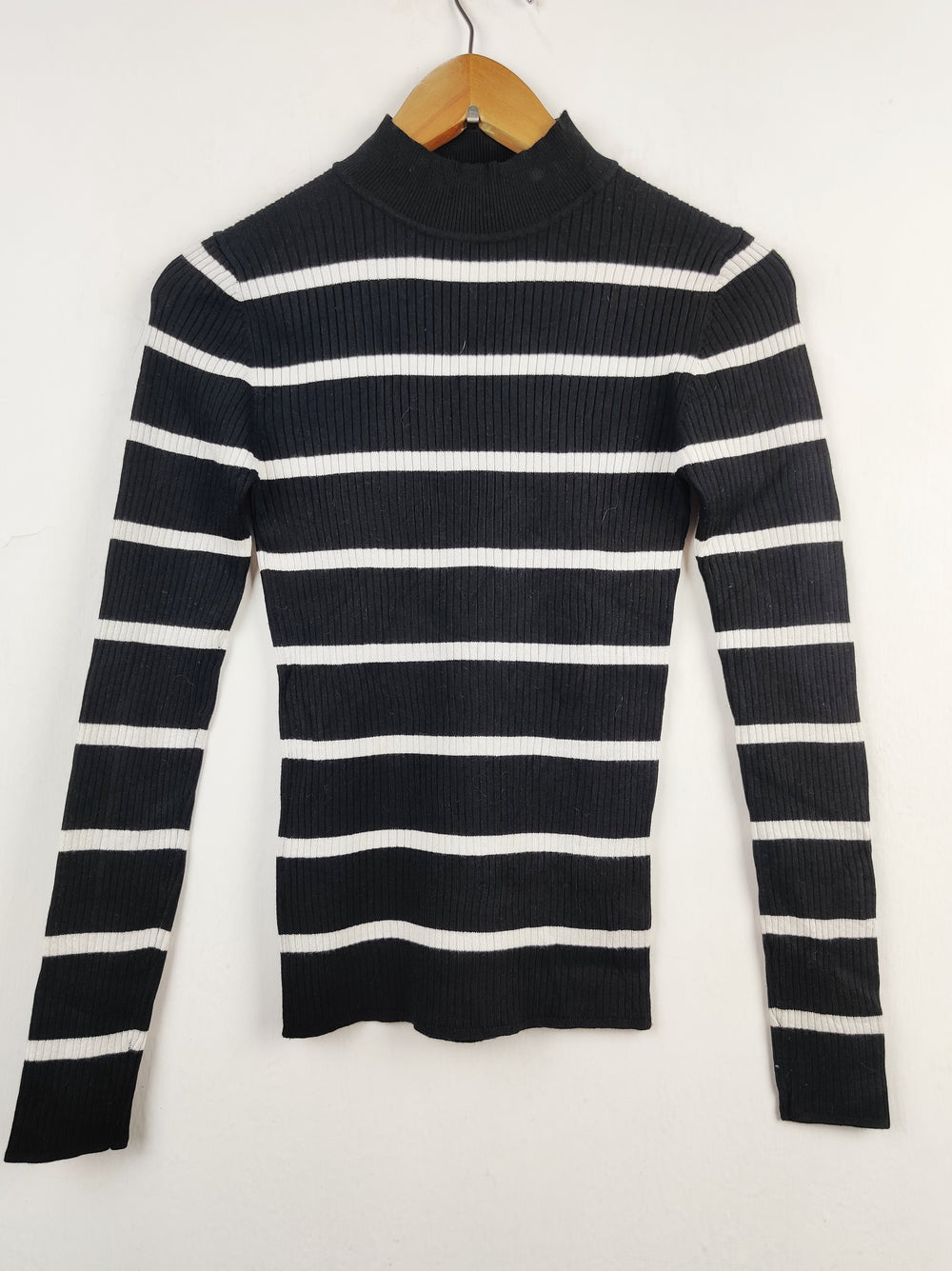 Buy online pre-used pre-loved 100% authentic & Original branded Primark (HT-1515) available in Pakistan. Top international brands avilable.