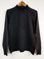 Buy online pre-used pre-loved 100% authentic & Original branded Savida (HT-1522) available in Pakistan. Top international brands avilable.