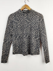 Buy online pre-used pre-loved 100% authentic & Original branded Atmosphere (HT-1530) available in Pakistan. Top international brands avilable.