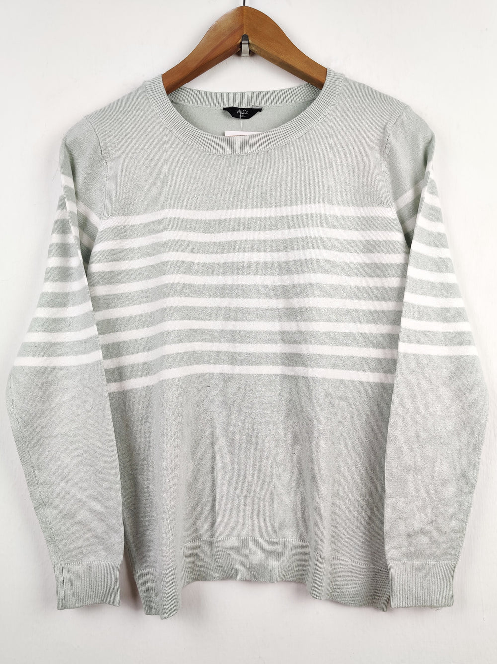 Buy online pre-used pre-loved 100% authentic & Original branded M&Co (HT-1540) available in Pakistan. Top international brands avilable.