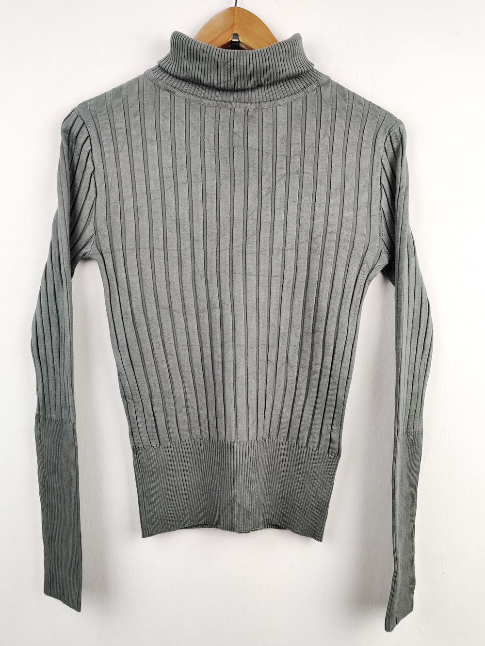 Buy online pre-used pre-loved 100% authentic & Original branded Primark (HT-1594) available in Pakistan. Top international brands avilable.