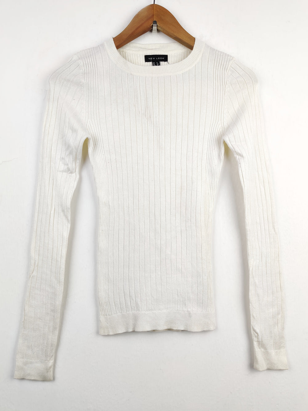 Buy online pre-used pre-loved 100% authentic & Original branded New Look (HT-1605) available in Pakistan. Top international brands avilable.