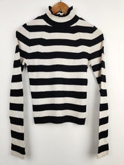 Buy online pre-used pre-loved 100% authentic & Original branded Stradivarius (HT-1623) available in Pakistan. Top international brands avilable.