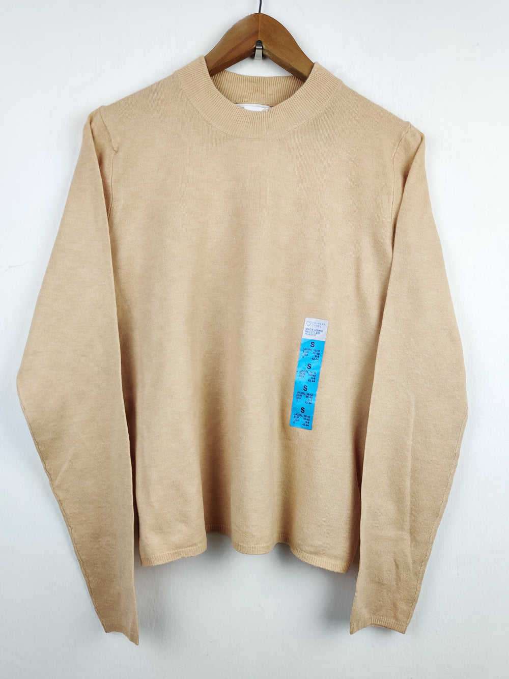 Buy online pre-used pre-loved 100% authentic & Original branded Primark (HT-1625) available in Pakistan. Top international brands avilable.