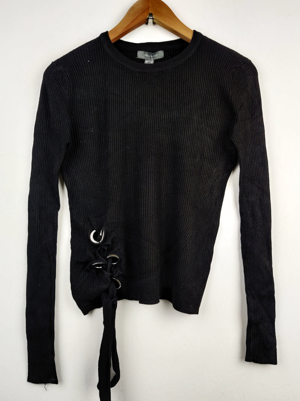 Buy online pre-used pre-loved 100% authentic & Original branded Primark (HT-1677) available in Pakistan. Top international brands avilable.