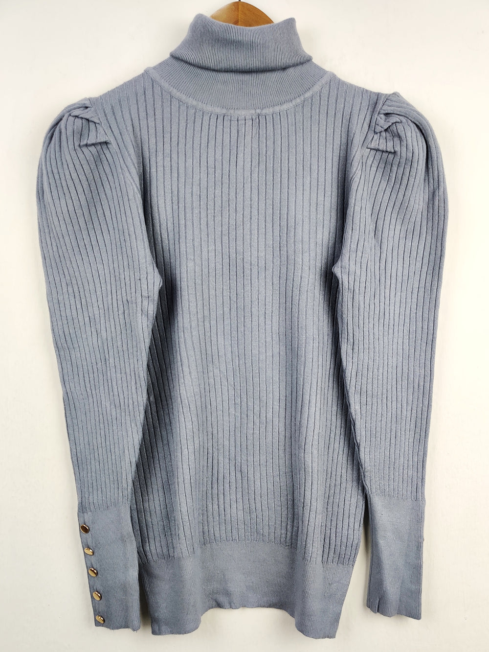 Buy online pre-used pre-loved 100% authentic & Original branded Tinery (HT-1684) available in Pakistan. Top international brands avilable.