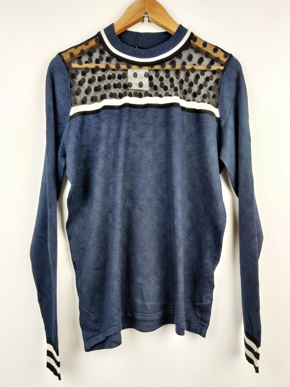 Buy online pre-used pre-loved 100% authentic & Original branded Jacqueline De Young (HT-1701) available in Pakistan. Top international brands avilable.