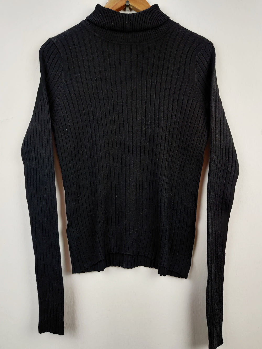 Buy online pre-used pre-loved 100% authentic & Original branded Mango (HT-1710) available in Pakistan. Top international brands avilable.