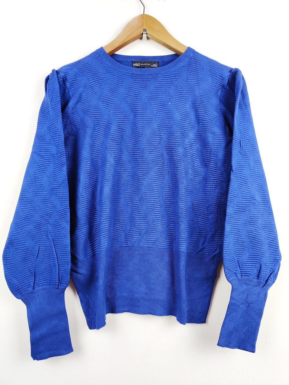 Buy online pre-used pre-loved 100% authentic & Original branded Marks & Spencer (HT-1719) available in Pakistan. Top international brands avilable.