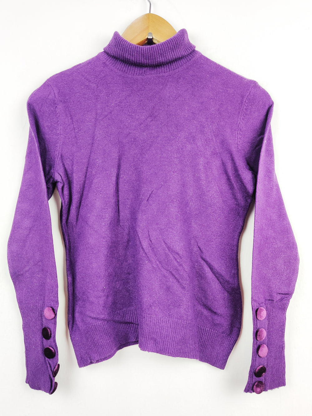 Buy online pre-used pre-loved 100% authentic & Original branded Savida (HT-1803) available in Pakistan. Top international brands avilable.