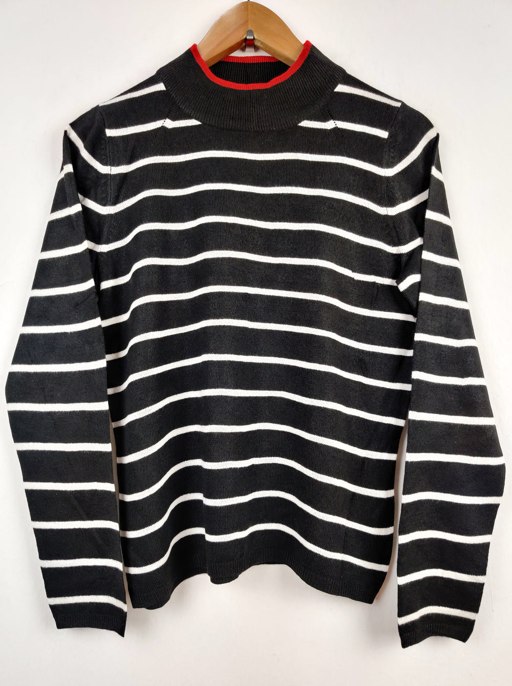 Buy online pre-used pre-loved 100% authentic & Original branded Marks & Spencer (HT-1819) available in Pakistan. Top international brands avilable.