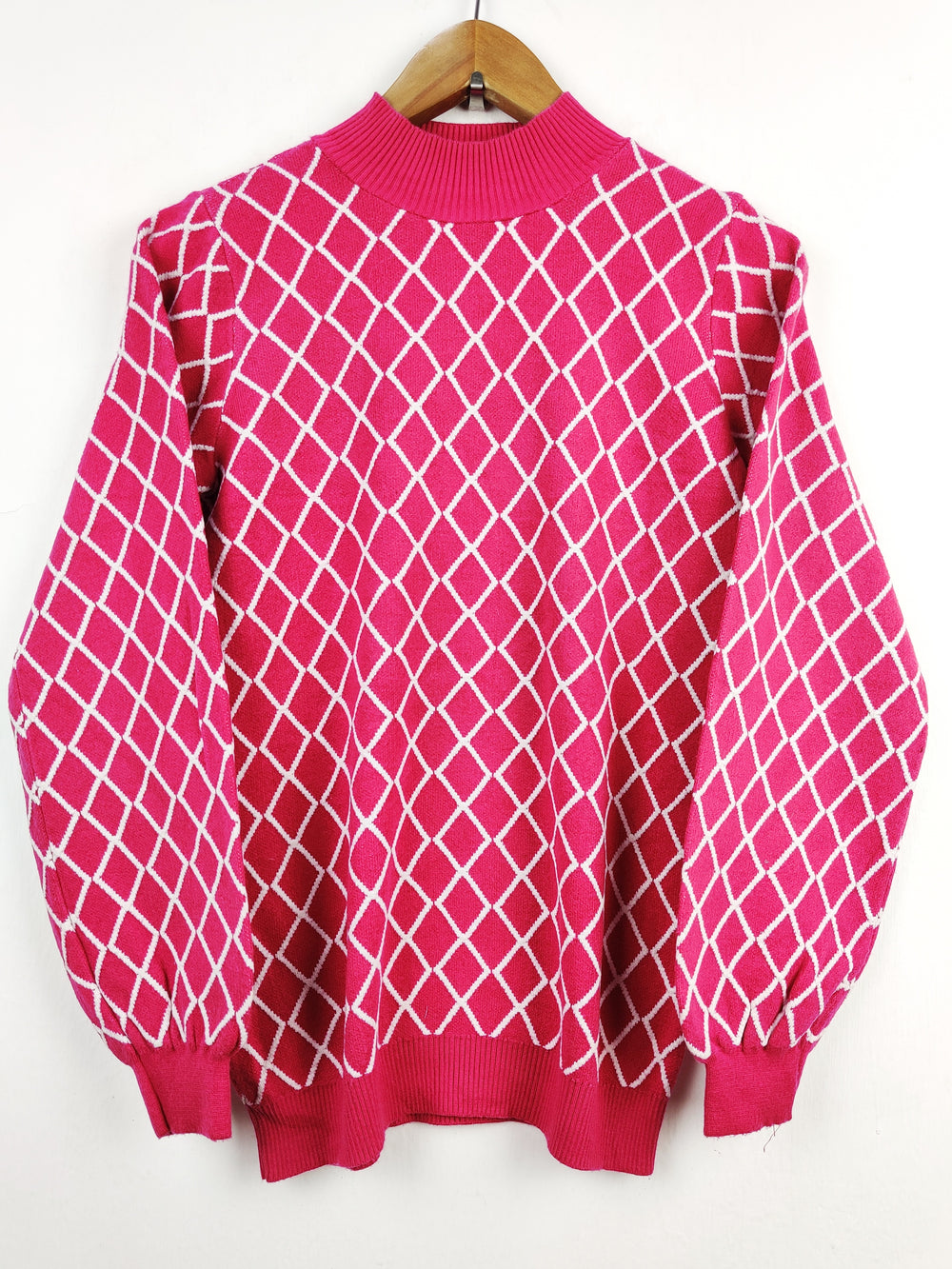 Buy online pre-used pre-loved 100% authentic & Original branded Savida (HT-1823) available in Pakistan. Top international brands avilable.