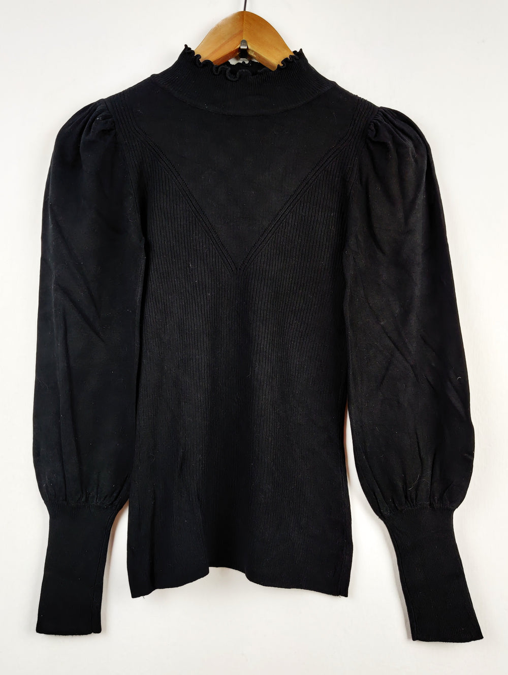 Buy online pre-used pre-loved 100% authentic & Original branded River Island (HT-1840) available in Pakistan. Top international brands avilable.