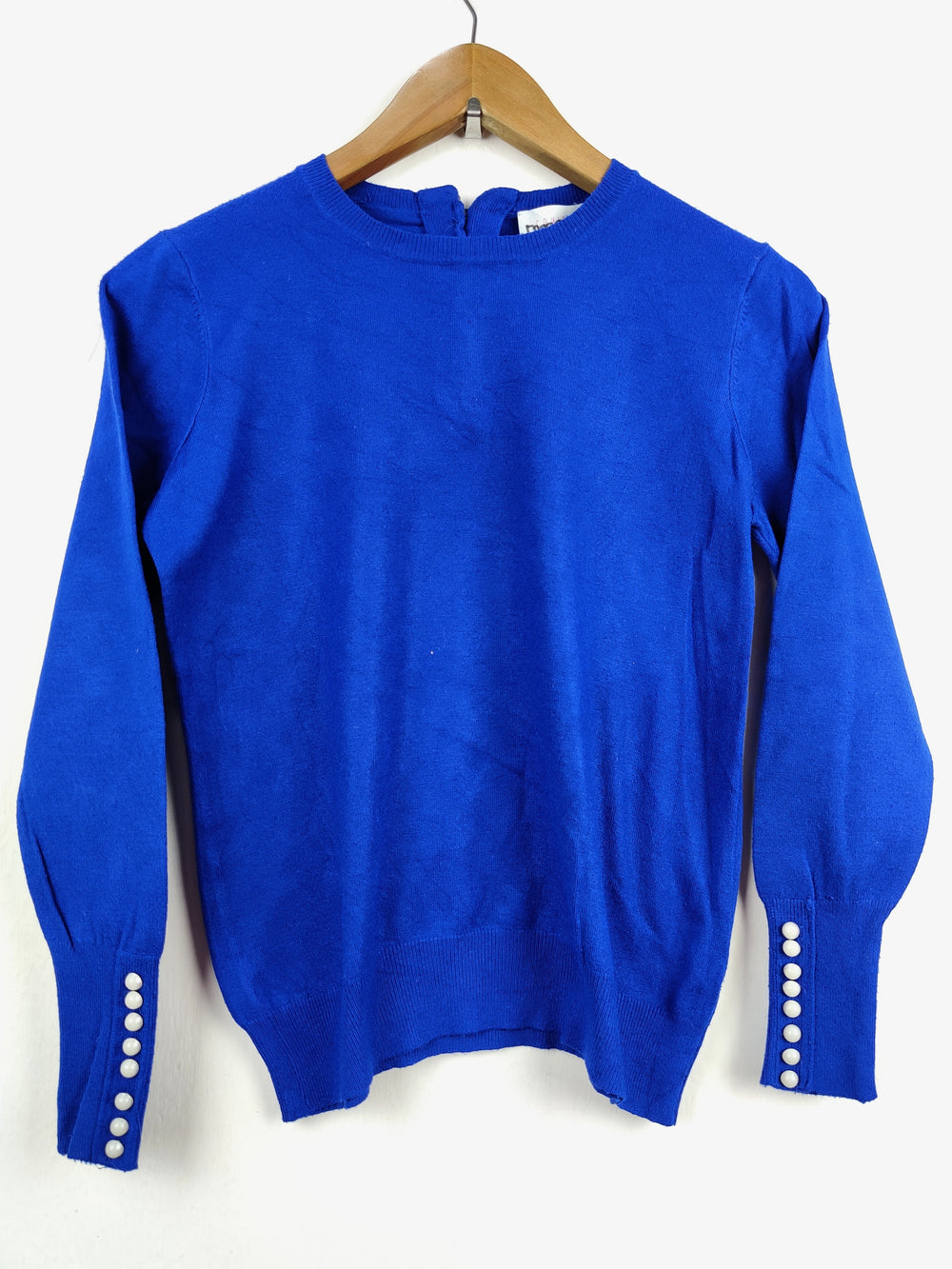 Buy online pre-used pre-loved 100% authentic & Original branded Savida (HT-1842) available in Pakistan. Top international brands avilable.