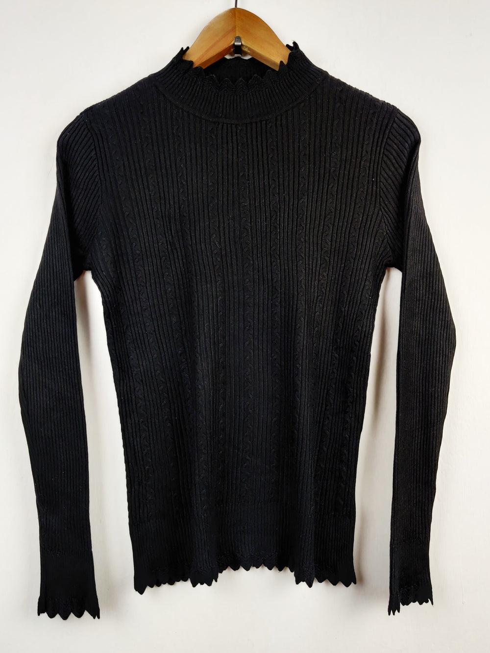 Buy online pre-used pre-loved 100% authentic & Original branded Papaya (HT-1858) available in Pakistan. Top international brands avilable.