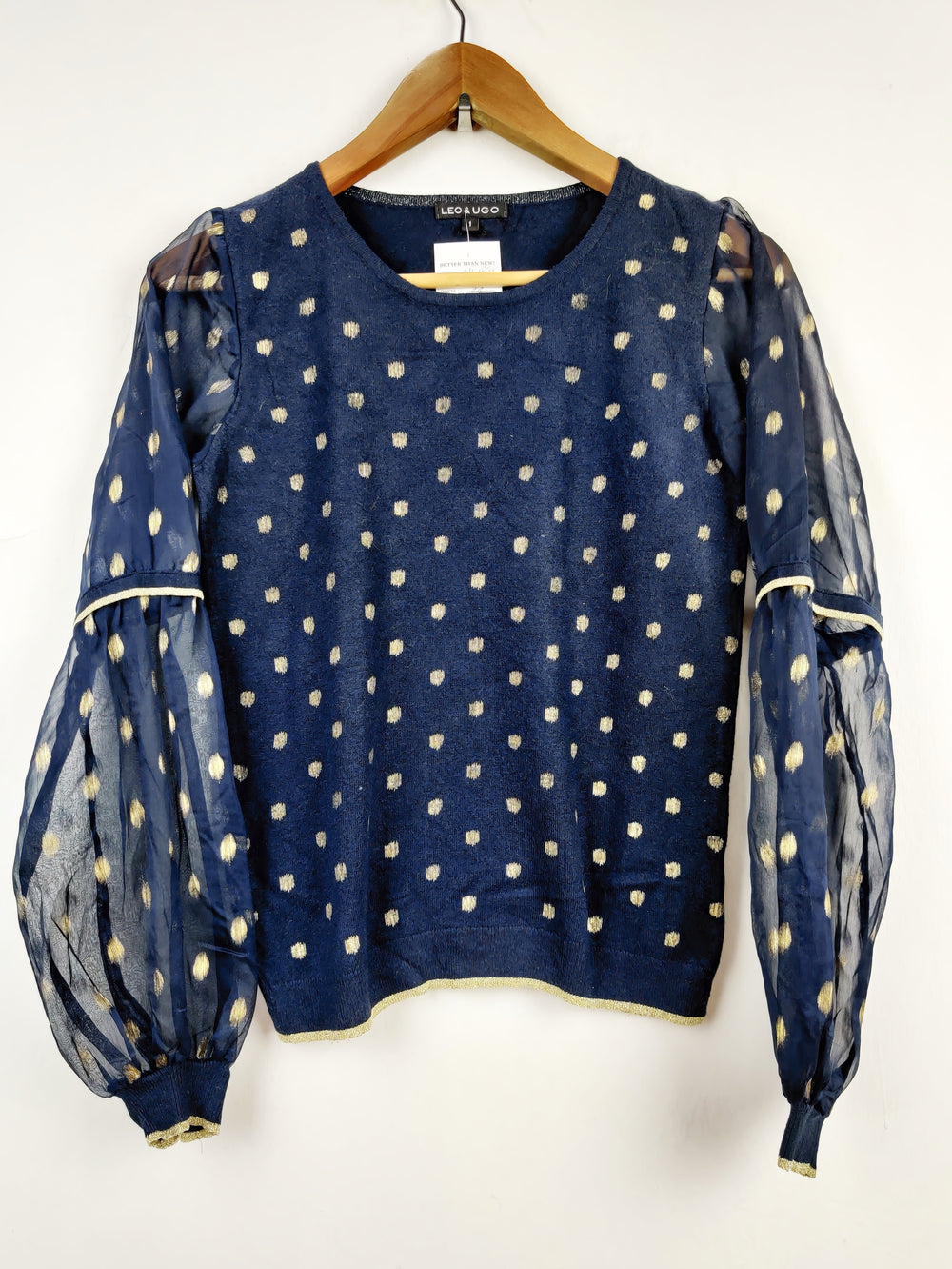 Buy online pre-used pre-loved 100% authentic & Original branded Leo & Ugo (HT-1859) available in Pakistan. Top international brands avilable.