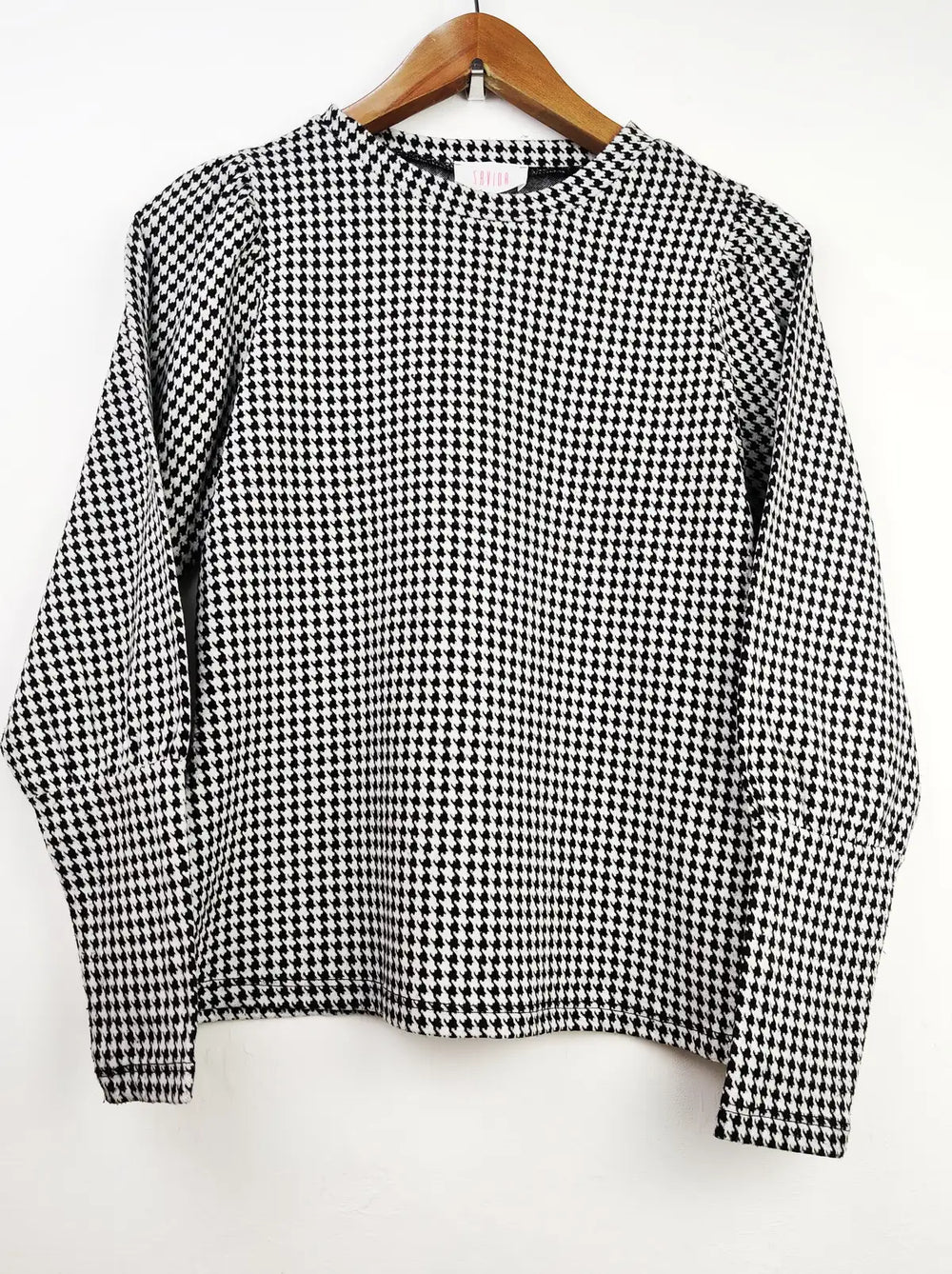 Buy online pre-used pre-loved 100% authentic & Original branded Savida (HT-1906) available in Pakistan. Top international brands avilable.