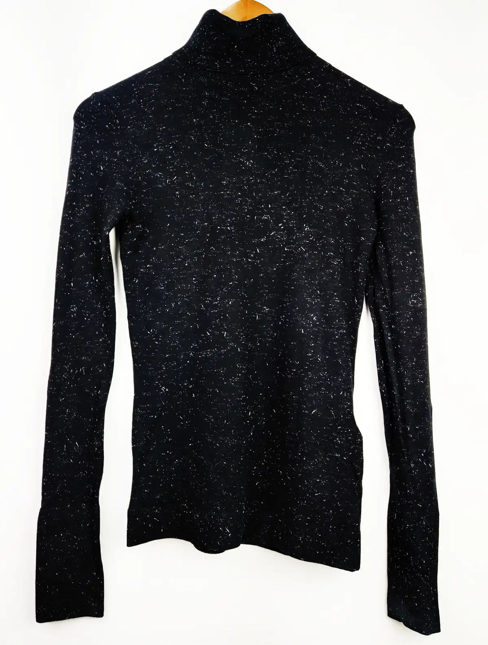 Buy online pre-used pre-loved 100% authentic & Original branded Forever New (HT-1921) available in Pakistan. Top international brands avilable.