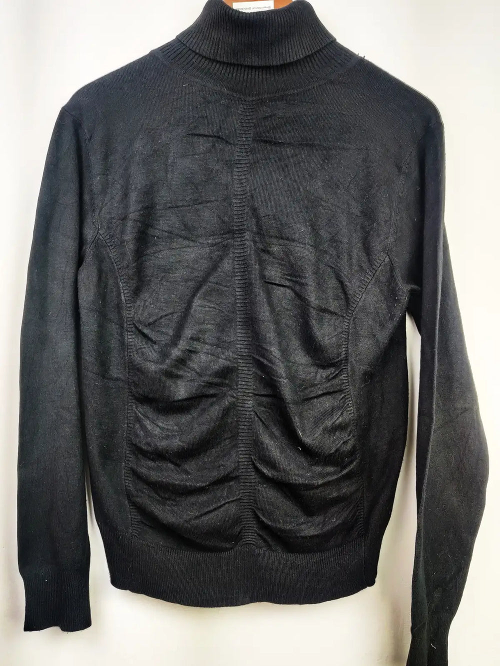 Buy online pre-used pre-loved 100% authentic & Original branded Sasha (HT-1924) available in Pakistan. Top international brands avilable.