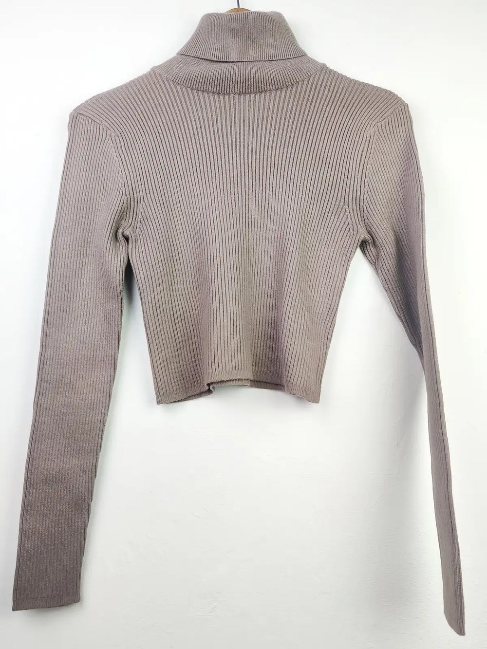 Buy online pre-used pre-loved 100% authentic & Original branded Zara (HT-1936) available in Pakistan. Top international brands avilable.