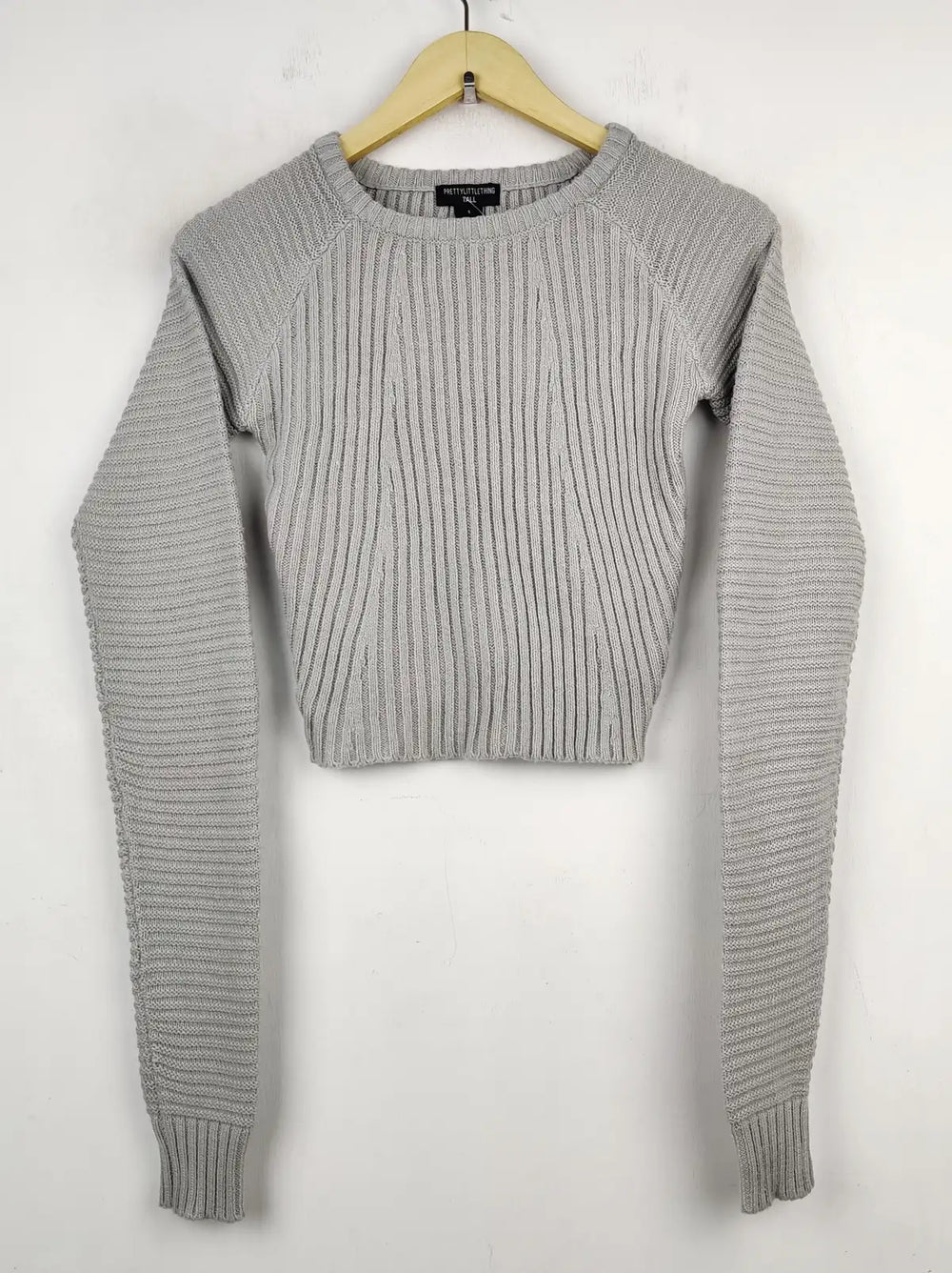 Buy online pre-used pre-loved 100% authentic & Original branded Prettylittlething (HT-2022) available in Pakistan. Top international brands avilable.