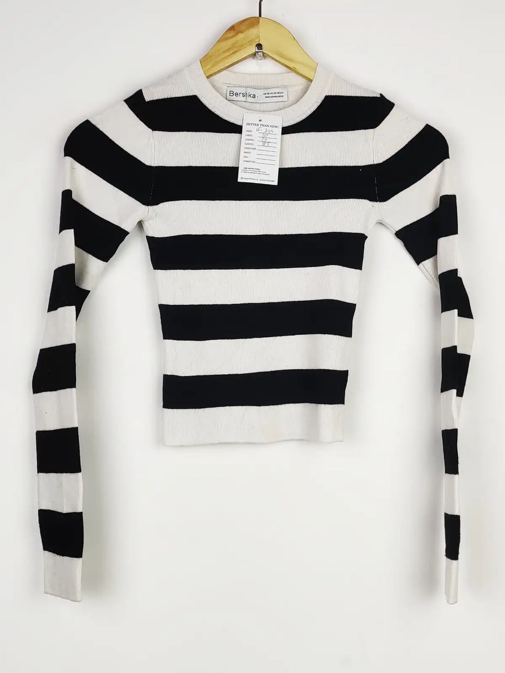 Buy online pre-used pre-loved 100% authentic & Original branded Bershka (HT-2119) available in Pakistan. Top international brands avilable.