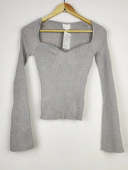 Buy online pre-used pre-loved 100% authentic & Original branded H&M (HT-2175) available in Pakistan. Top international brands avilable.