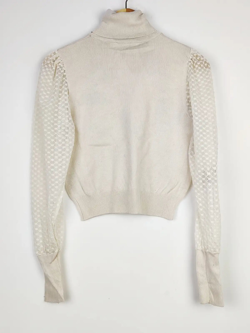 Buy online pre-used pre-loved 100% authentic & Original branded Zara (HT-2191) available in Pakistan. Top international brands avilable.