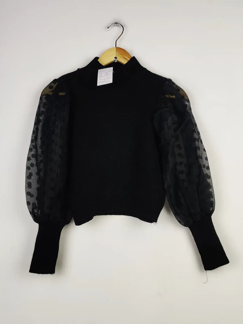 Buy online pre-used pre-loved 100% authentic & Original branded Qed London (HT-2258) available in Pakistan. Top international brands avilable.