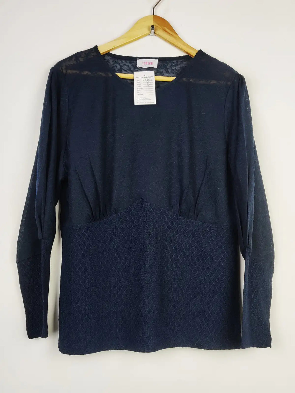 Buy online pre-used pre-loved 100% authentic & Original branded Savida (HT-2527) available in Pakistan. Top international brands avilable.