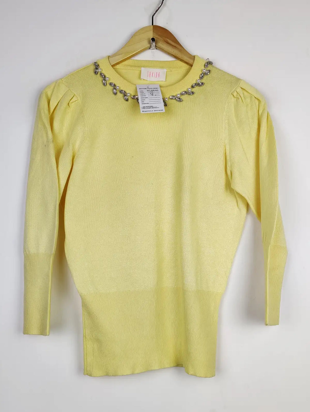 Buy online pre-used pre-loved 100% authentic & Original branded Savida (HT-2542) available in Pakistan. Top international brands avilable.