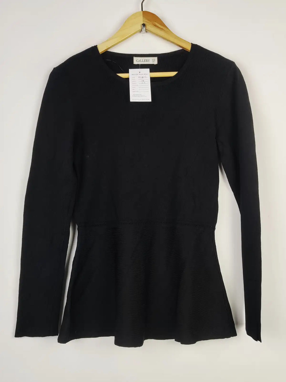 Buy online pre-used pre-loved 100% authentic & Original branded Gallery (HT-2647) available in Pakistan. Top international brands avilable.