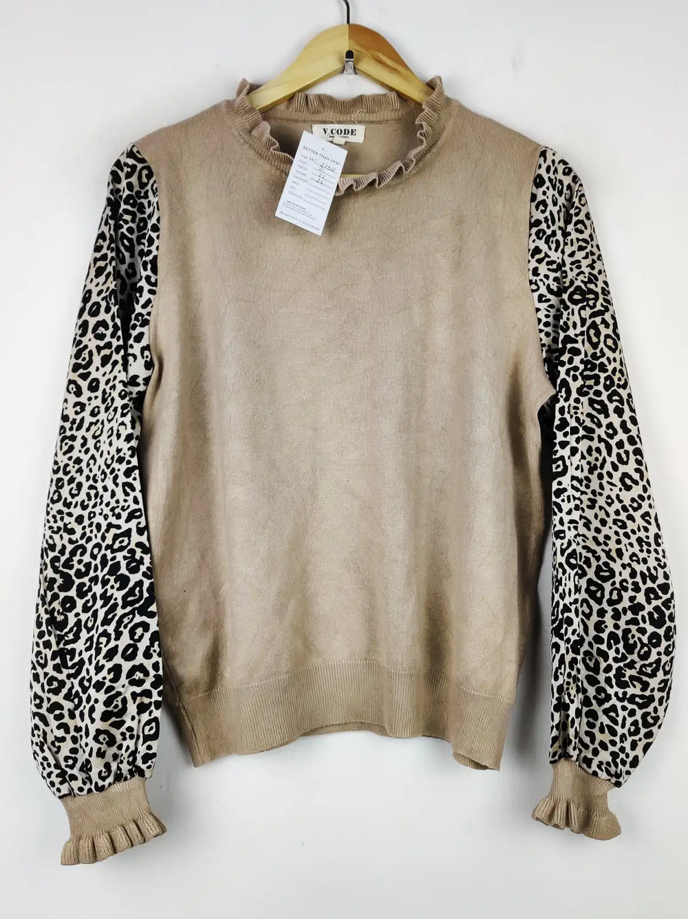 Buy online pre-used pre-loved 100% authentic & Original branded Unknown Brand (HT-2738) available in Pakistan. Top international brands avilable.