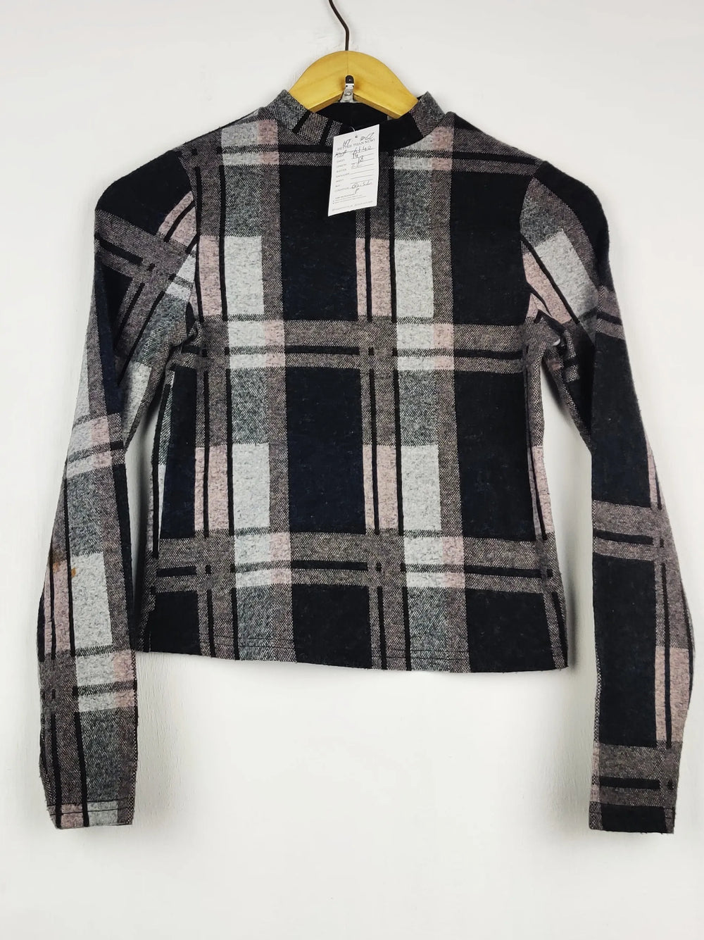 Buy online pre-used pre-loved 100% authentic & Original branded River Island (HT-3062) available in Pakistan. Top international brands avilable.