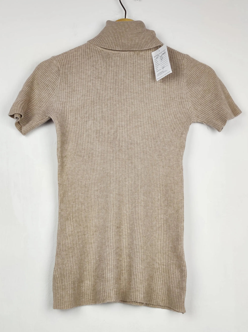 Buy online pre-used pre-loved 100% authentic & Original branded Unknown Brand (HT-3064) available in Pakistan. Top international brands avilable.