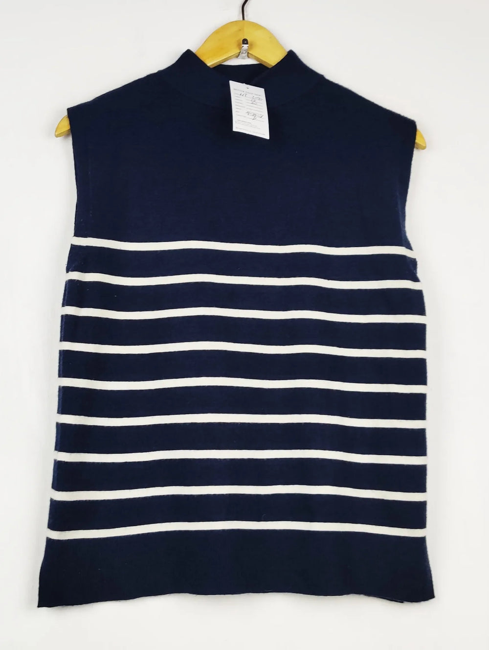 Buy online pre-used pre-loved 100% authentic & Original branded Marks & Spencer (HT-3090) available in Pakistan. Top international brands avilable.