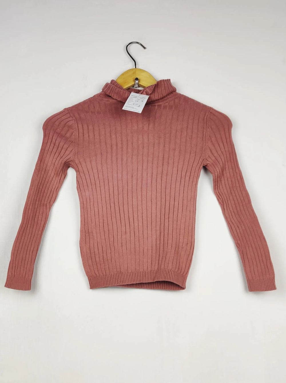 Buy online pre-used pre-loved 100% authentic & Original branded Unknown Brand (HT-3111) available in Pakistan. Top international brands avilable.