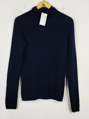 Buy online pre-used pre-loved 100% authentic & Original branded Uniqlo (HT-3231) available in Pakistan. Top international brands avilable.
