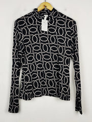 Buy online pre-used pre-loved 100% authentic & Original branded H&M (HT-3244) available in Pakistan. Top international brands avilable.