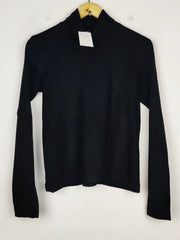 Buy online pre-used pre-loved 100% authentic & Original branded Uniqlo (HT-3321) available in Pakistan. Top international brands avilable.
