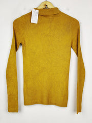 Buy online pre-used pre-loved 100% authentic & Original branded Marks & Spencer (HT-3369) available in Pakistan. Top international brands avilable.