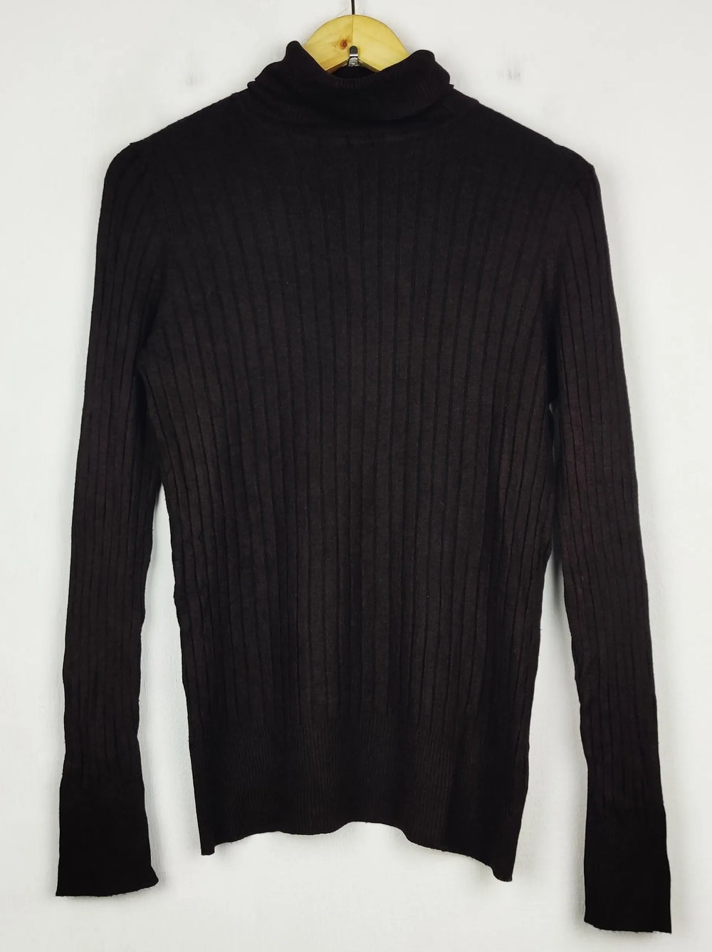 Buy online pre-used pre-loved 100% authentic & Original branded F&F (HT-3390) available in Pakistan. Top international brands avilable.