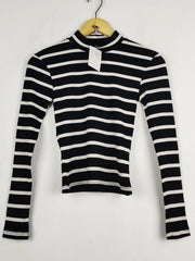 Buy online pre-used pre-loved 100% authentic & Original branded Miss Selfridge (HT-3583) available in Pakistan. Top international brands avilable.