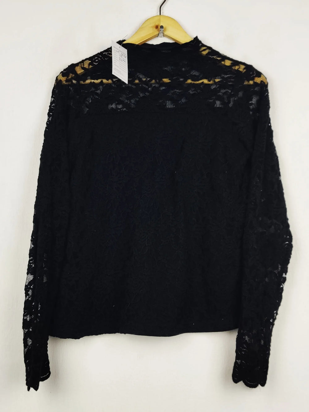 Buy online pre-used pre-loved 100% authentic & Original branded Dorothy Perkins (HT-3592) available in Pakistan. Top international brands avilable.
