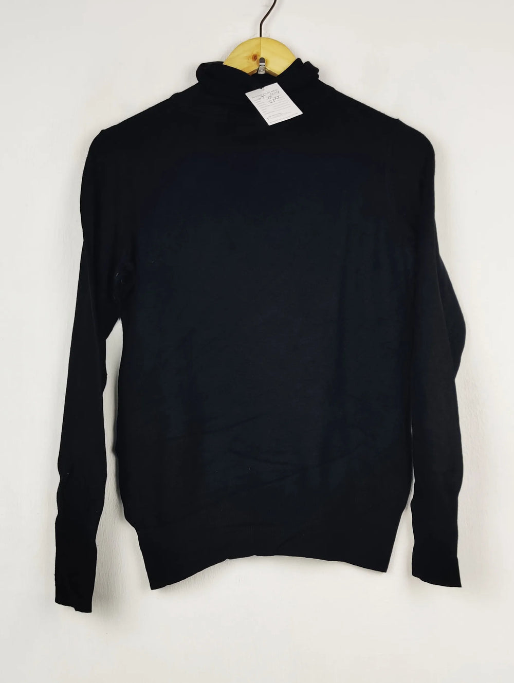 Buy online pre-used pre-loved 100% authentic & Original branded Dunnes Stores (HT-3604) available in Pakistan. Top international brands avilable.